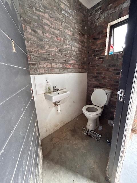 To Let commercial Property for Rent in Fairview Eastern Cape